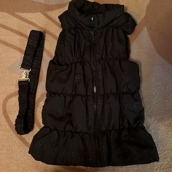 EUC Grane Girl’s Puffer Vest, full zip w clasp belt, M - Picture 5 of 16